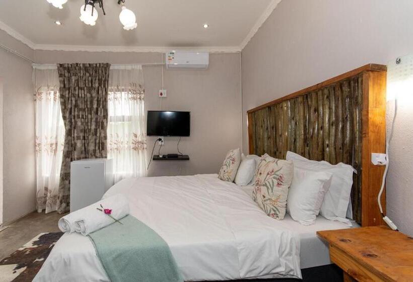 غرفة عائلية مطلّة علي الحديقة, Woodpeckers Guest House