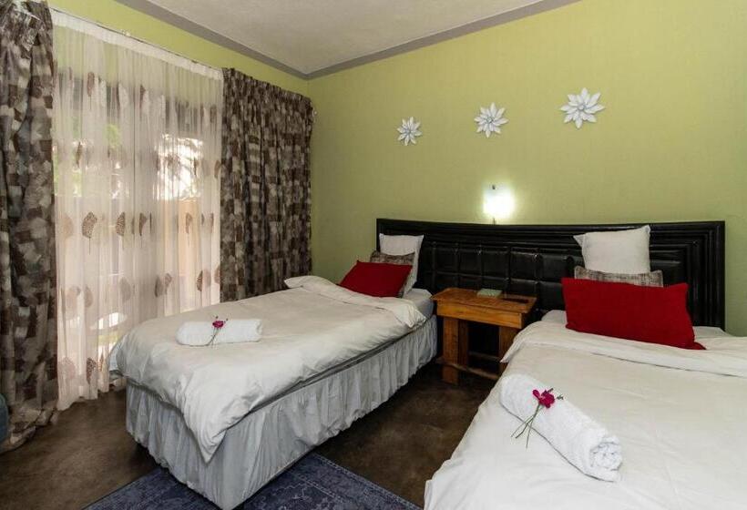 غرفة ديلوكس مطلّة علي الحديقة, Woodpeckers Guest House