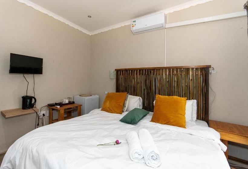 غرفة قياسية مطلّة علي الحديقة, Woodpeckers Guest House