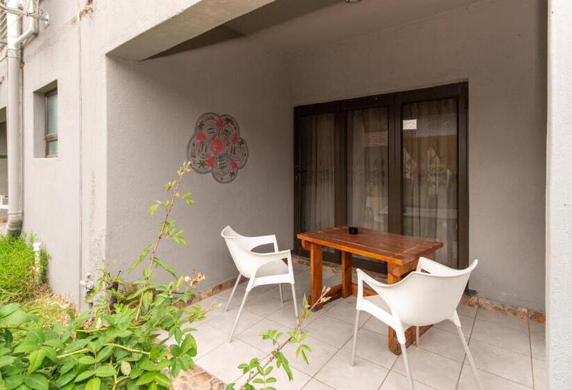 جناح عائلي, Woodpeckers Guest House