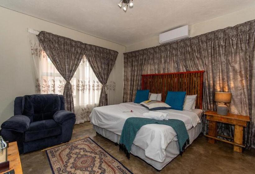 جناح عائلي, Woodpeckers Guest House