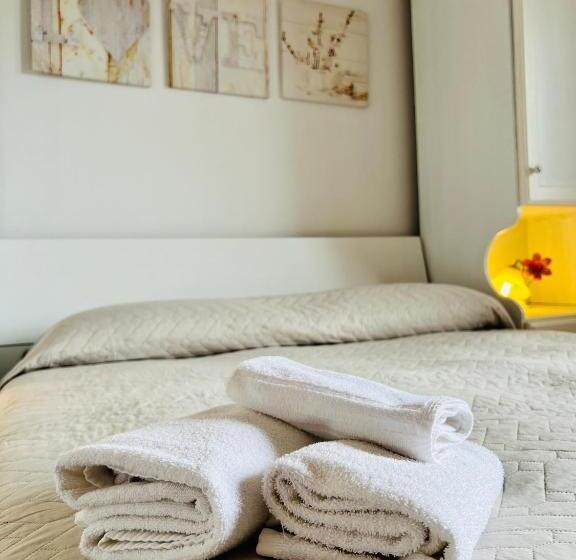 スタンダードトリプルルーム, Affittacamere Ciro's House