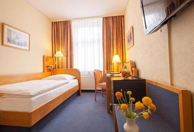 اتاق استاندارد یک نفره, Kastanienhof