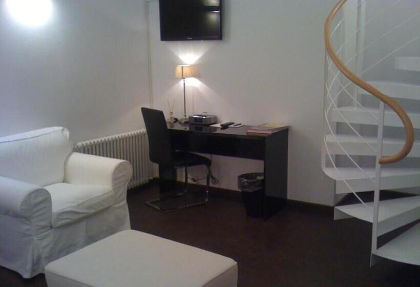 جناح, Boutique Hotel La Rinascente