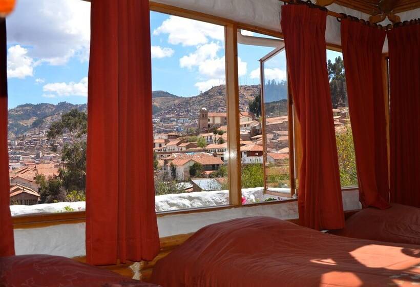 Aile Odası, Hostal Madre Tierra