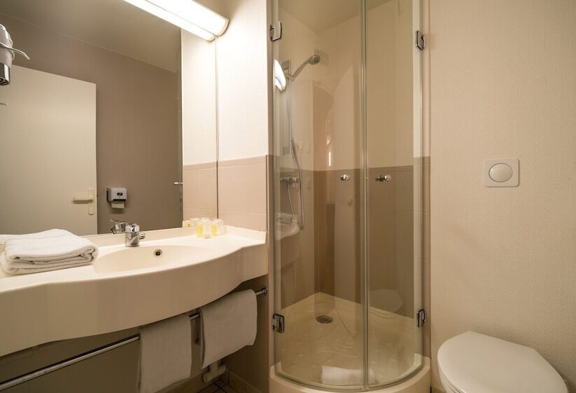 Номер Стандарт Трехместный, Ace Hôtel Clermont Ferrand La Pardieu