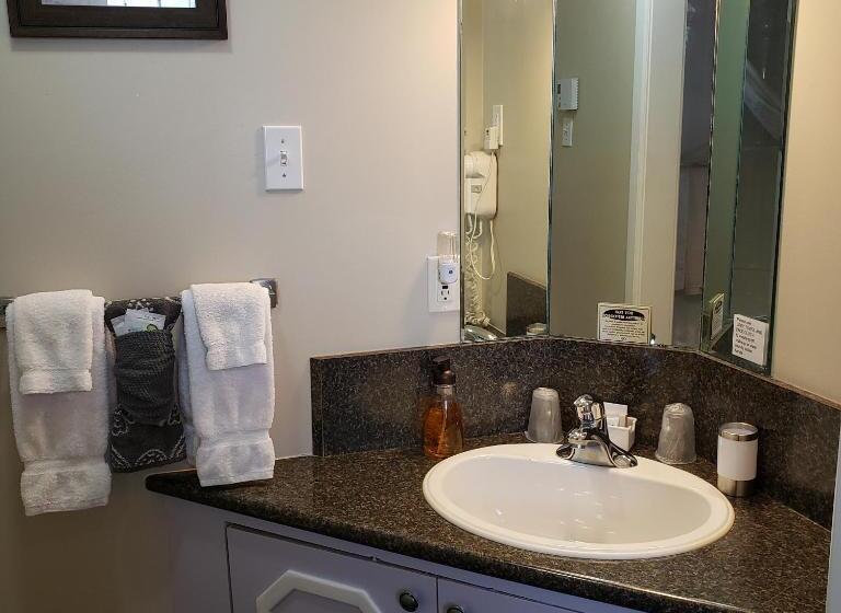 标准间, Antigonish Evergreen Inn