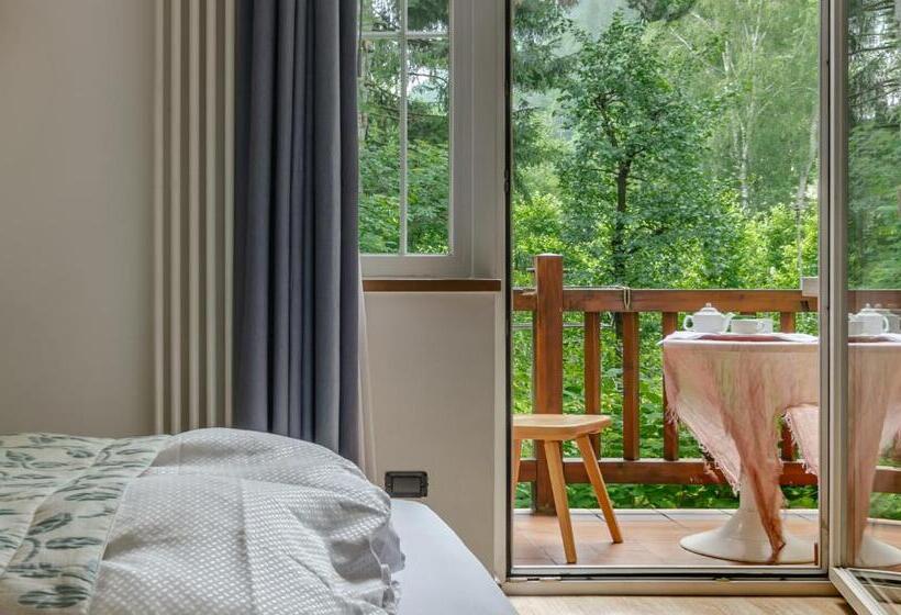 חדר קומפורט לשלושה, Bella Di Bosco