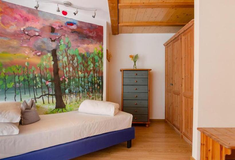 חדר קומפורט לשלושה, Bella Di Bosco