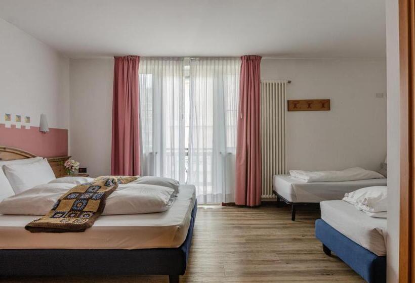 חדר משפחתי, Bella Di Bosco