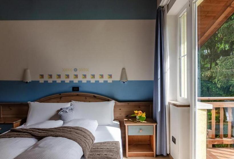 חדר קומפורט לשלושה, Bella Di Bosco