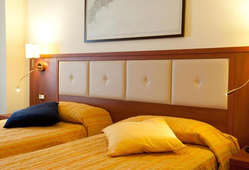 חדר אקונומי, Lake Hotel Benaco