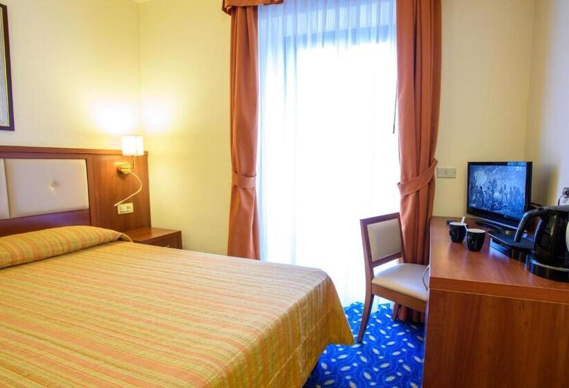 חדר סטנדרט, Lake Hotel Benaco