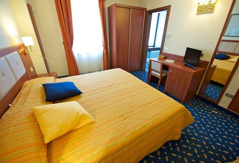 חדר סופריור, Lake Hotel Benaco