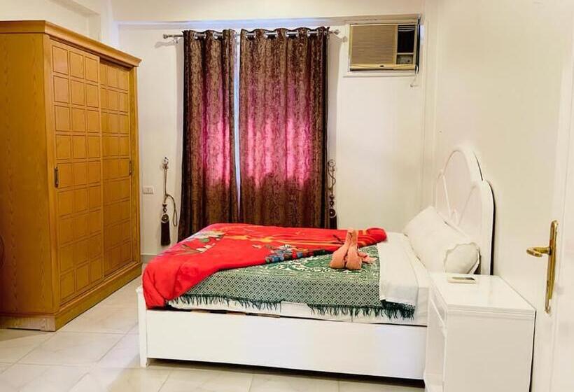 سوئیت خانواده 2 خوابه, El Mesala