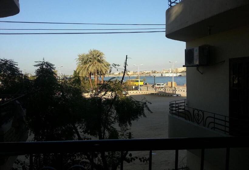 اتاق استاندارد, El Mesala