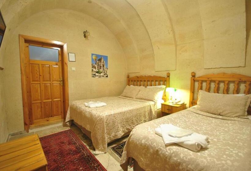 スーペリアトリプルルーム, Elvan Cave House