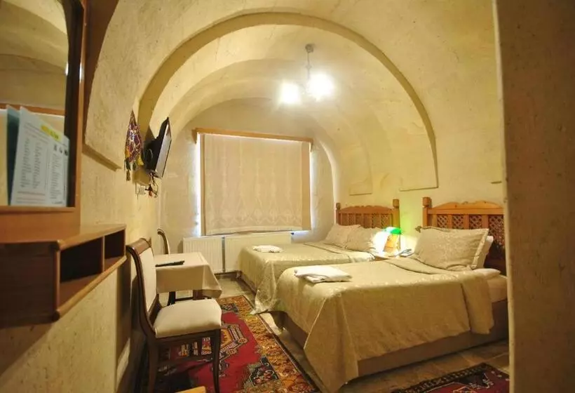 スーペリアトリプルルーム, Elvan Cave House