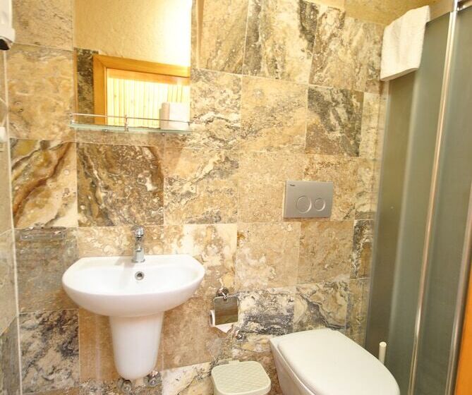 スーペリアールーム, Elvan Cave House