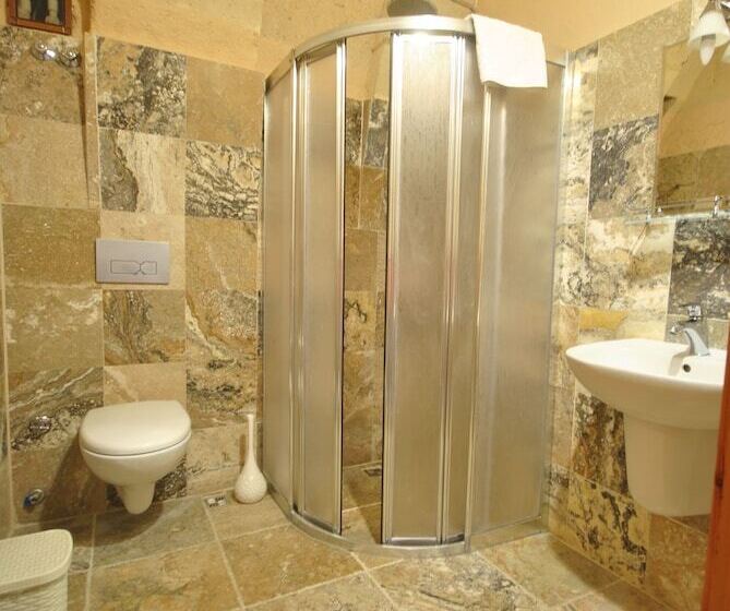 スーペリアールーム, Elvan Cave House