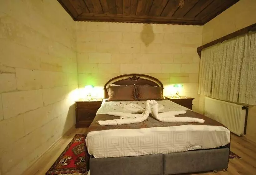 デラックススイート, Elvan Cave House