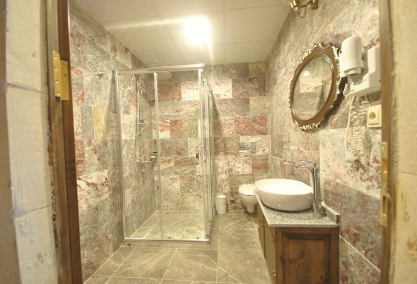 デラックススイート, Elvan Cave House