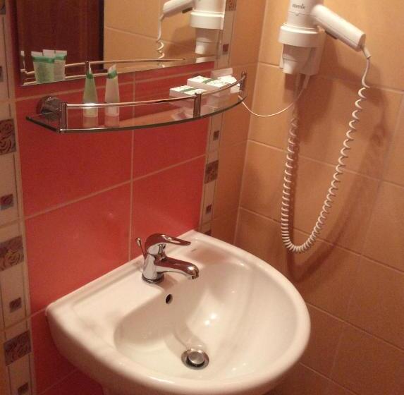 اتاق سوپریور یک تخته, Et Nocleg