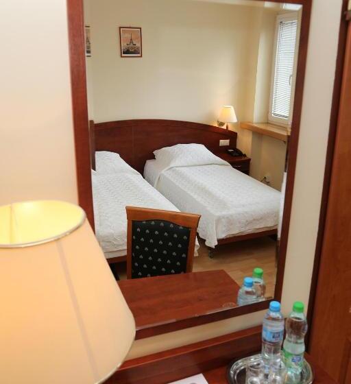 اتاق سوپریور, Et Nocleg