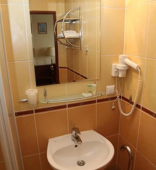 اتاق استاندارد یک نفره, Et Nocleg