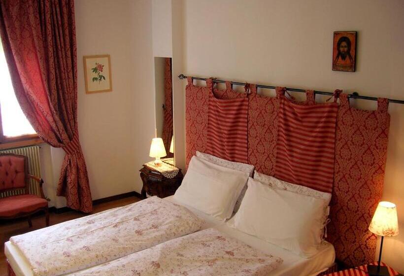 マウンテンビュースタンダードルーム, La Caminatha