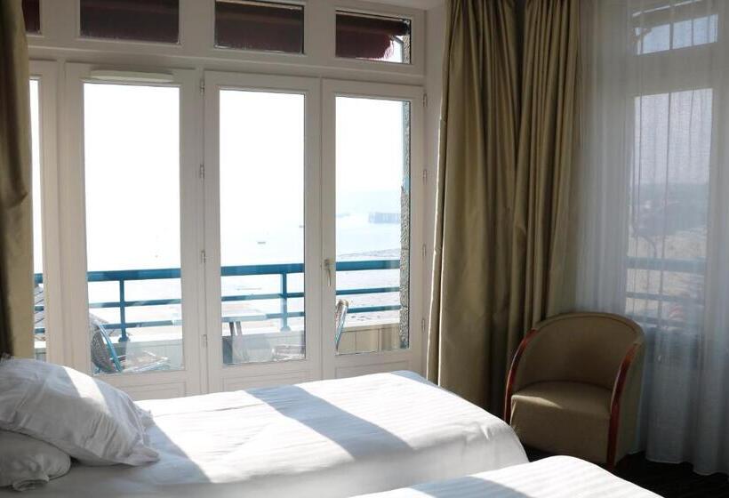 غرفة سوبيريور مطلّة علي البحر مزودة بشُرفة, La Mere Champlain