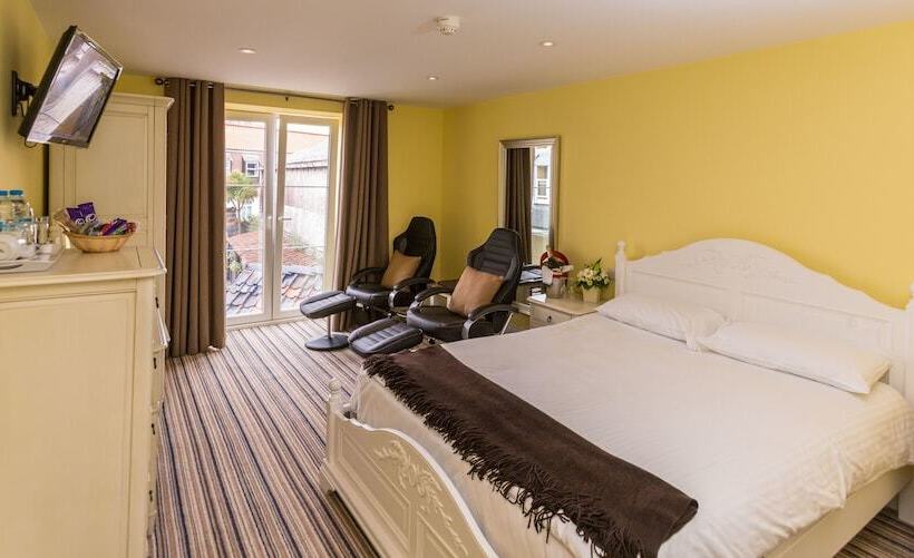 スタンダードルーム, La Piette