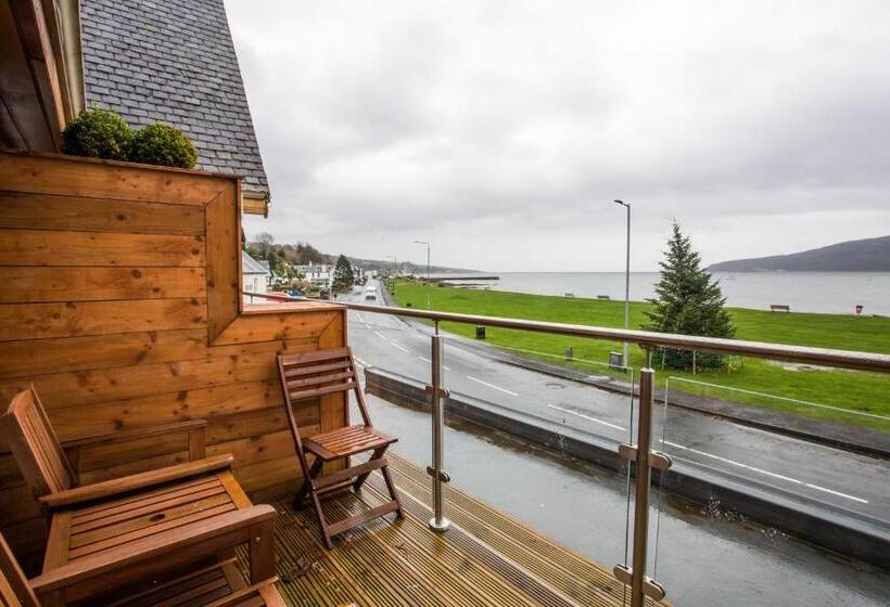 جناح مطلّ علي البحر, Lamlash Bay