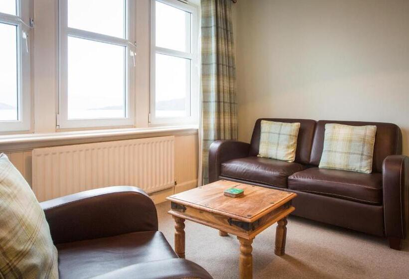 جناح مطلّ علي البحر, Lamlash Bay