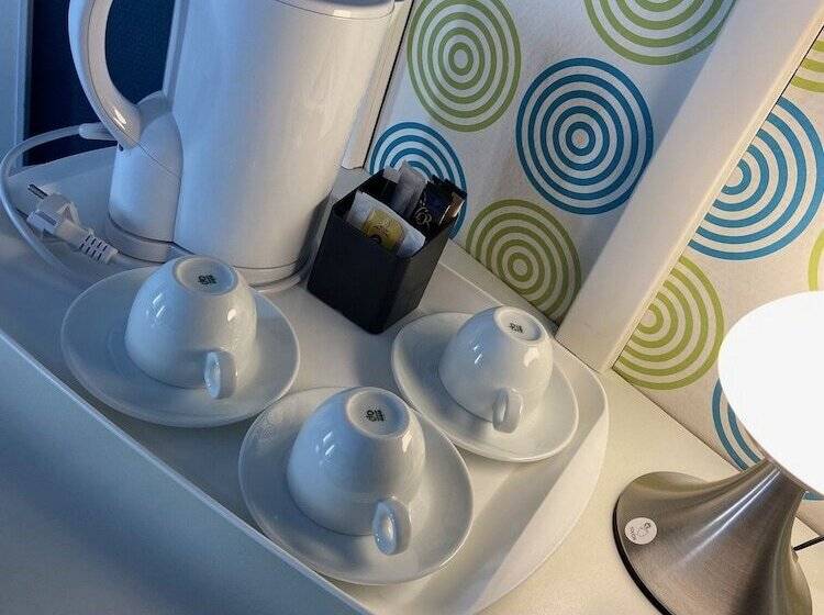 ファミリールーム, Le Pelican