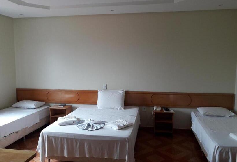 اتاق استاندارد سه نفره, Litoral