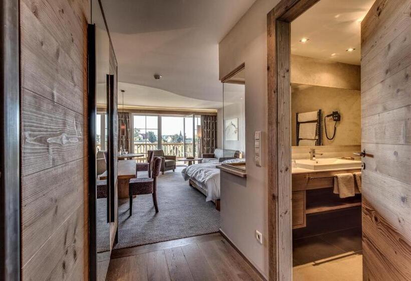 Superior Junior Süit, Meiser Vital