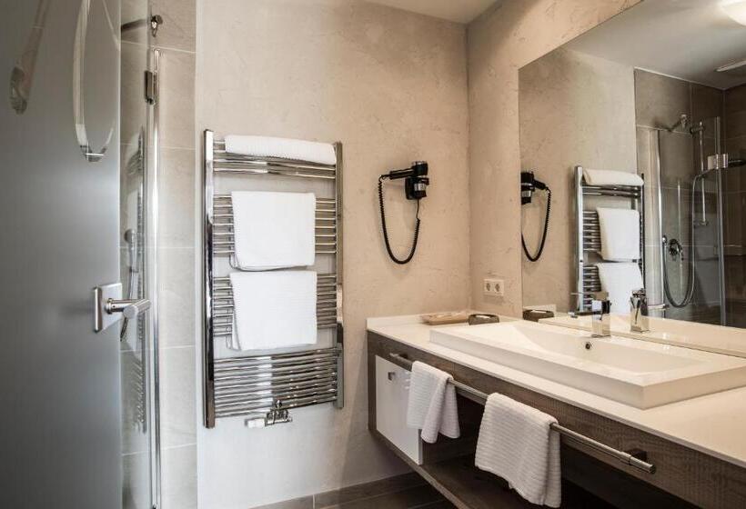 Comfort room with balcony, Meiser Vital