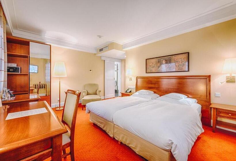 غرفة بيزنس, Moosburger Hof