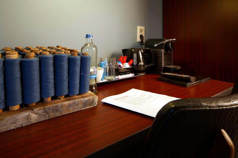 اتاق لوکس, Nijver