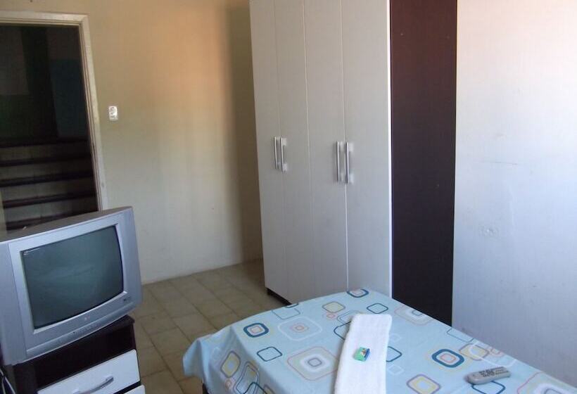 스탠다드 싱글 룸, O Principe