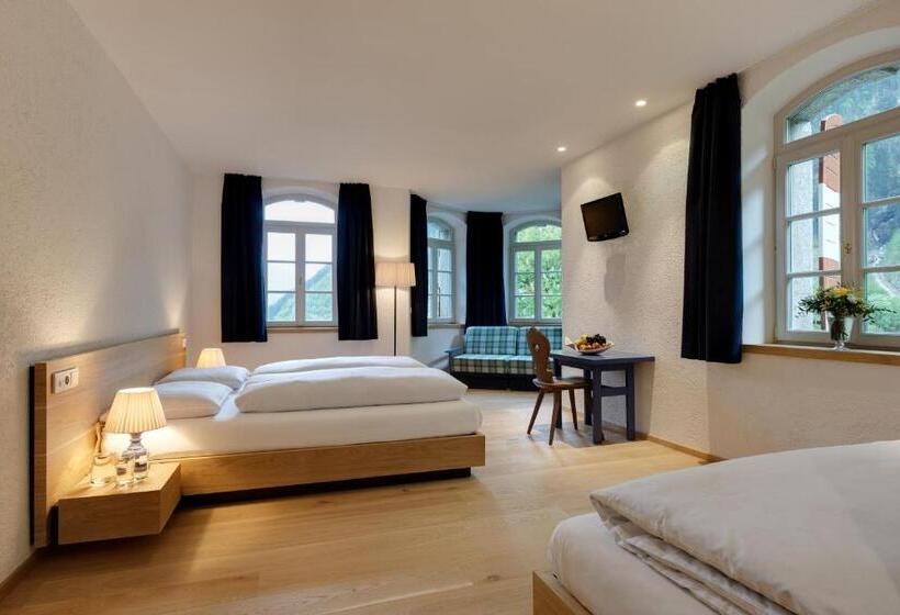 スタンダードトリプルルーム, Sachsenklemme