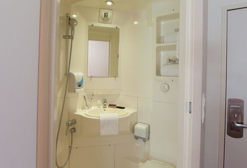 Номер Superior, The Originals Access, Hôtel Bordeaux Lac