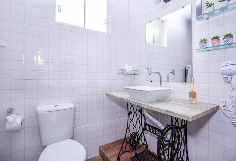 豪华房间带漩涡浴缸, Pousada Recanto Da Villa