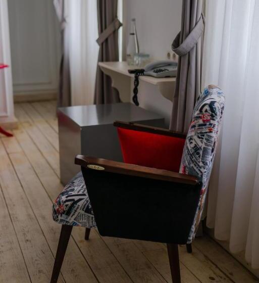 Люкс Сеньор, Vintage Hotel Alacati