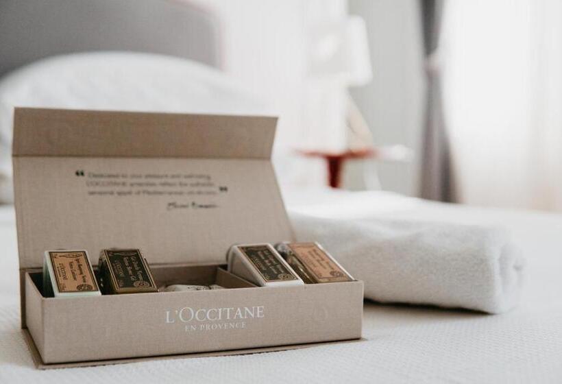 جناح سينيور, Vintage Hotel Alacati