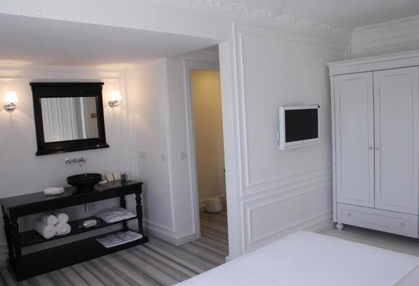 جناح سينيور, Vintage Hotel Alacati