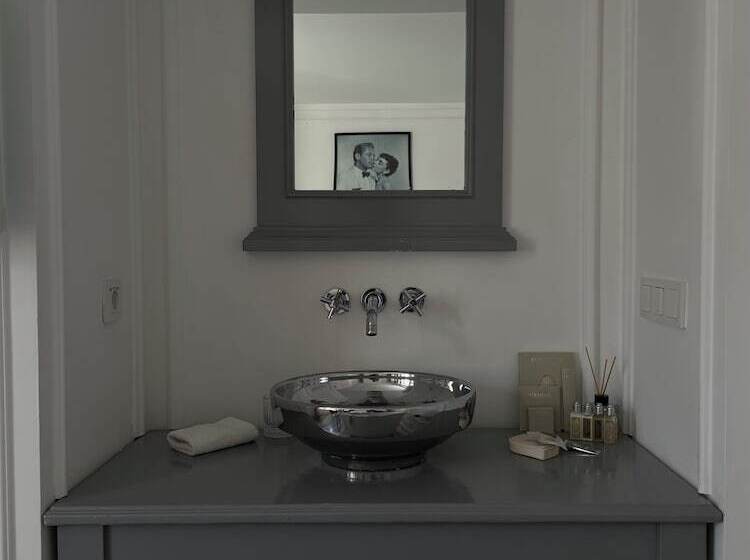 جناح سينيور, Vintage Hotel Alacati