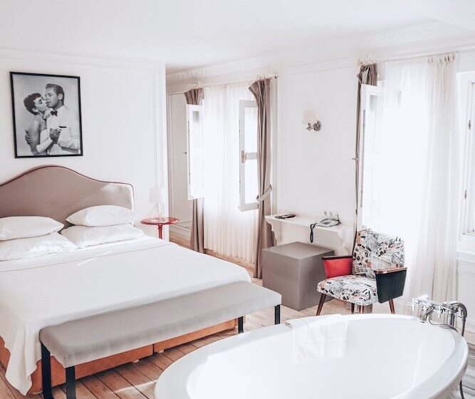 جناح سينيور, Vintage Hotel Alacati