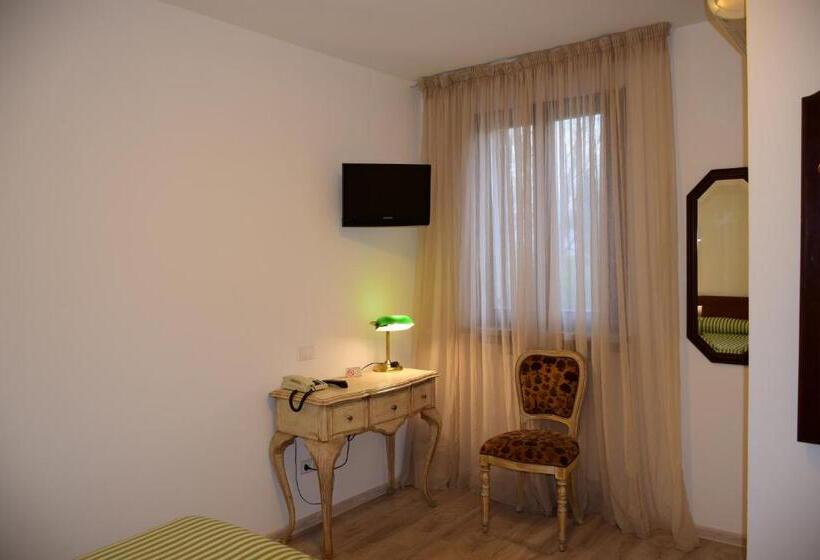 اتاق استاندارد, Park Hotel Elefante